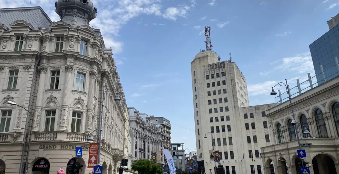 ¡Explora las encantadoras calles de Bucarest en un recorrido a pie gratuito!