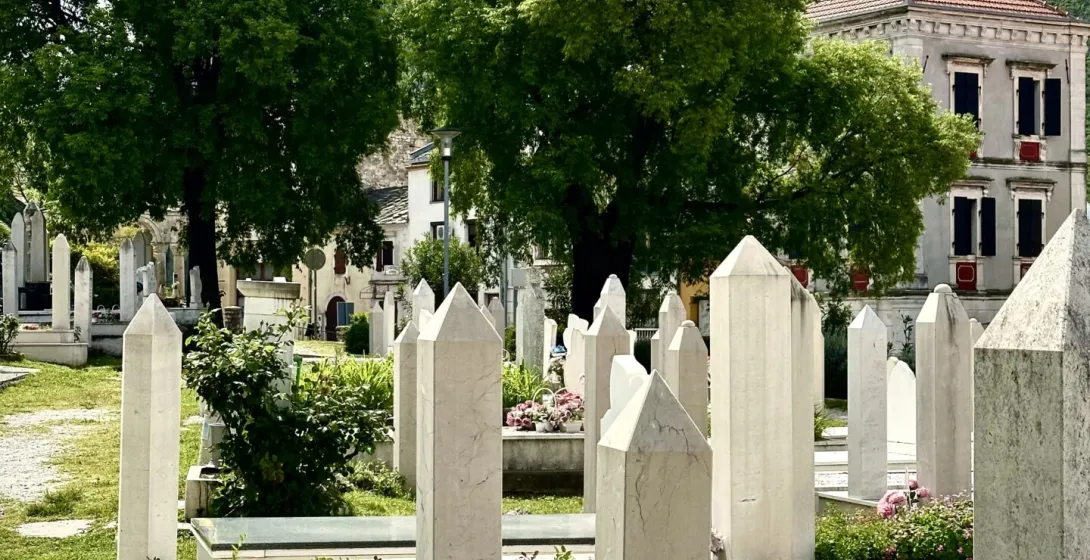 Friedhof in Mostar, Bosnien und Herzegowina