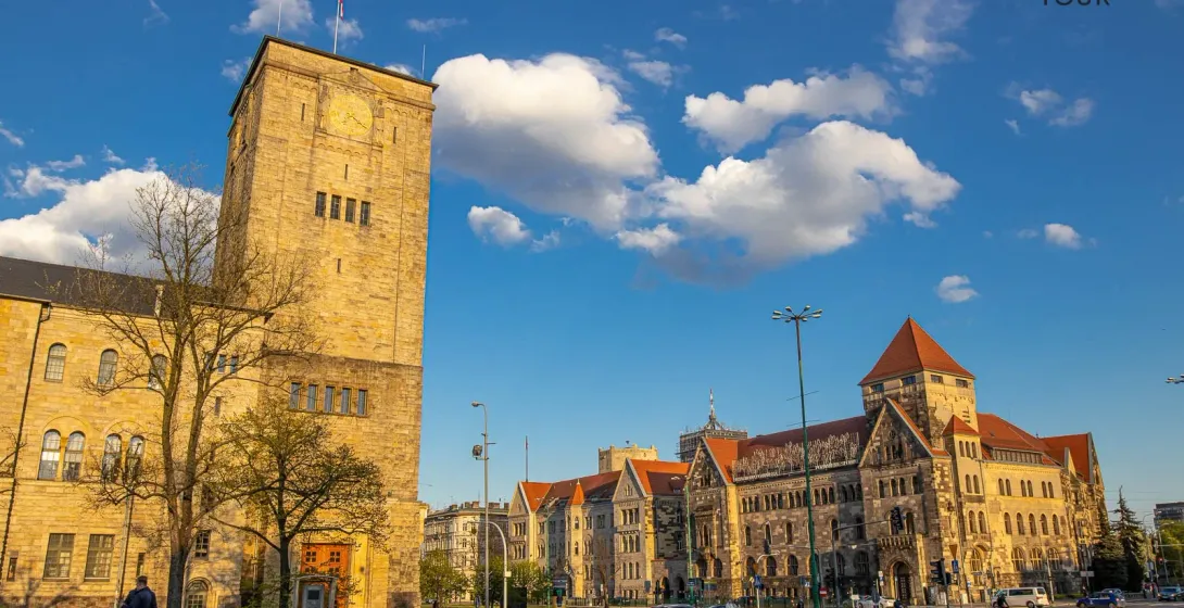 Explore la impresionante arquitectura de Wrocław en un recorrido gratuito de Walkative!