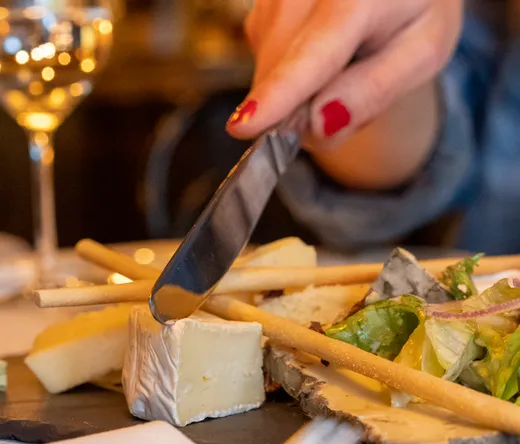 Paris Food Tour in Montmartre