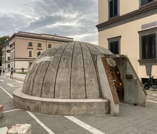 Zwiedzaj Muzeum Bunkra z II Wojny Światowej w Neapolu, Włochy.