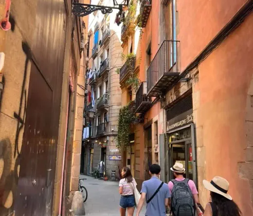 Alternative Barcelona: Rebels, Art and Hidden History