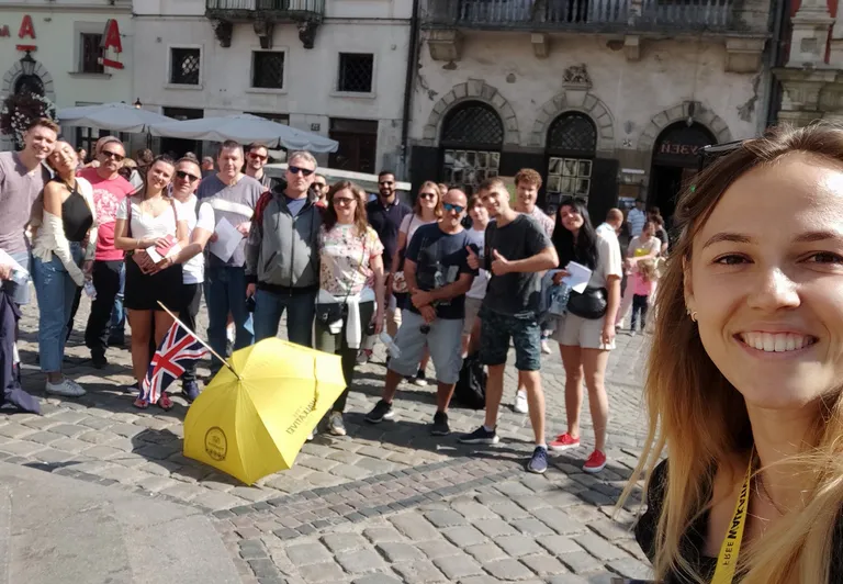 Przewodnik po Krakowie podczas pieszej wycieczki.