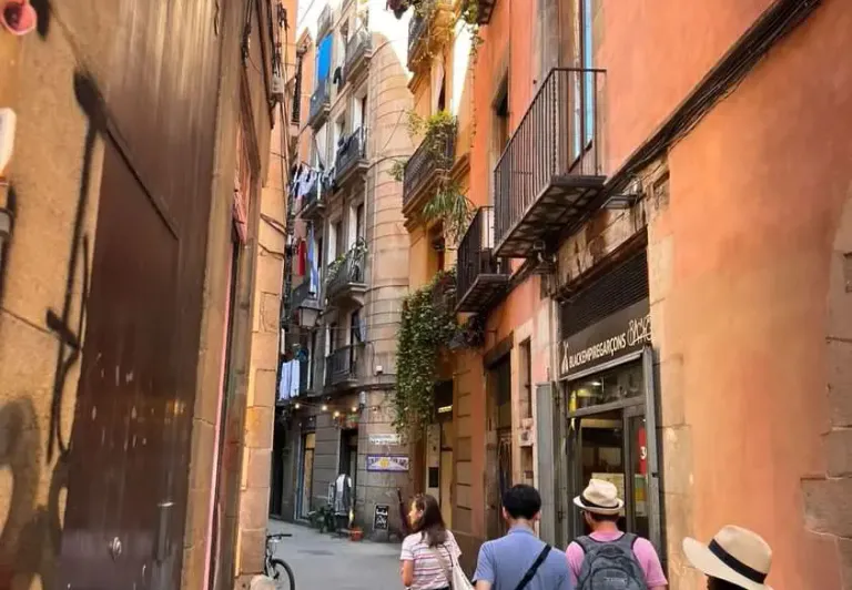 Alternative Barcelona: Rebels, Art and Hidden History