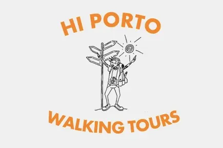 Cartoon-Illustration eines lächelnden Touristen mit Rucksack neben einem Wegweiser, mit dem Text 'HI PORTO WALKING TOURS'.