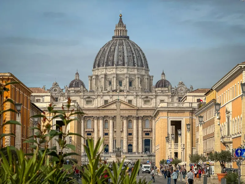 St. Peter's Basilica in Vatican City, Rome, a breathtaking view for your Vatican Tour.