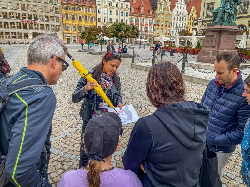 Una visita guiada en la Plaza del Mercado de Wrocław.